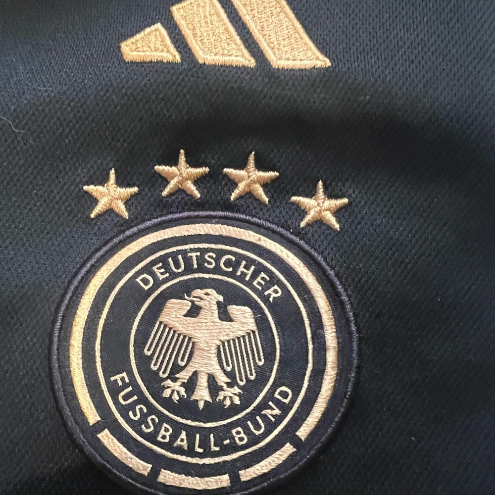 Adidas Germany 2022-2023 Home Jersey Qatar World Cup Men’s M - Picture 8 of 8